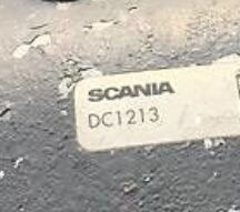 Scania DC1213 truck - Motor - Teherautó: 2 kép. Scania DC1213 truck - Motor - Teherautó: 2 kép.
