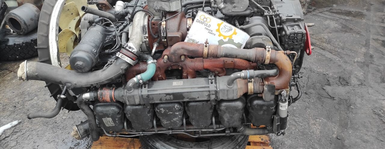 Scania DC13 124 DC13124 truck - Motor - Teherautó: 2 kép. Scania DC13 124 DC13124 truck - Motor - Teherautó: 2 kép.