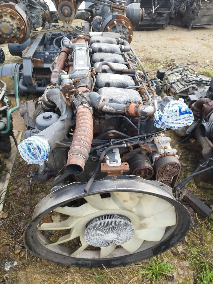 Scania DC1307 XPI 480 E5 Scania R 480 - Motor - Teherautó: 3 kép. Scania DC1307 XPI 480 E5 Scania R 480 - Motor - Teherautó: 3 kép.