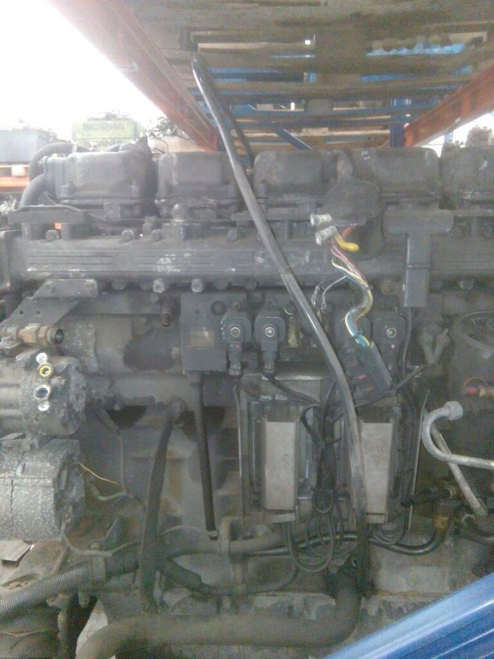 Scania HPI 420 DC1203 Scania 124 - Motor - Teherautó: 3 kép. Scania HPI 420 DC1203 Scania 124 - Motor - Teherautó: 3 kép.