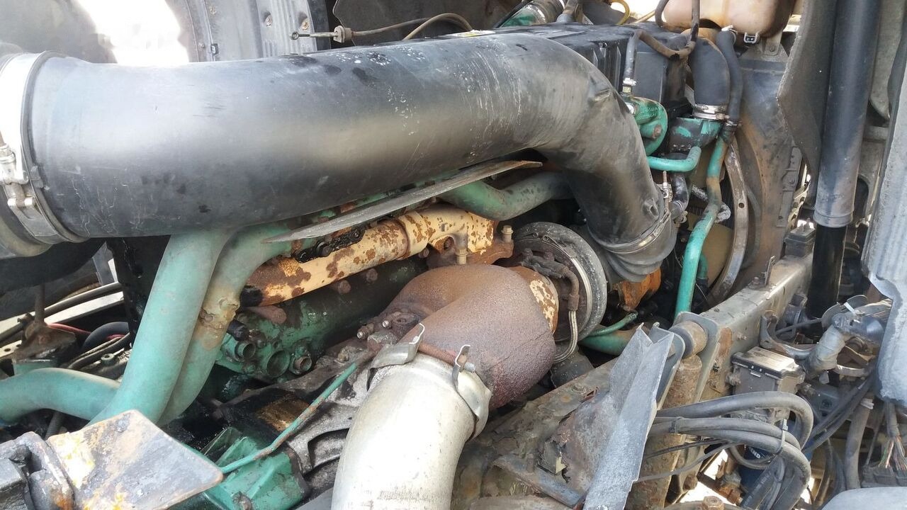Volvo D12D 460 Volvo FH 12 - Motor - Teherautó: 2 kép. Volvo D12D 460 Volvo FH 12 - Motor - Teherautó: 2 kép.