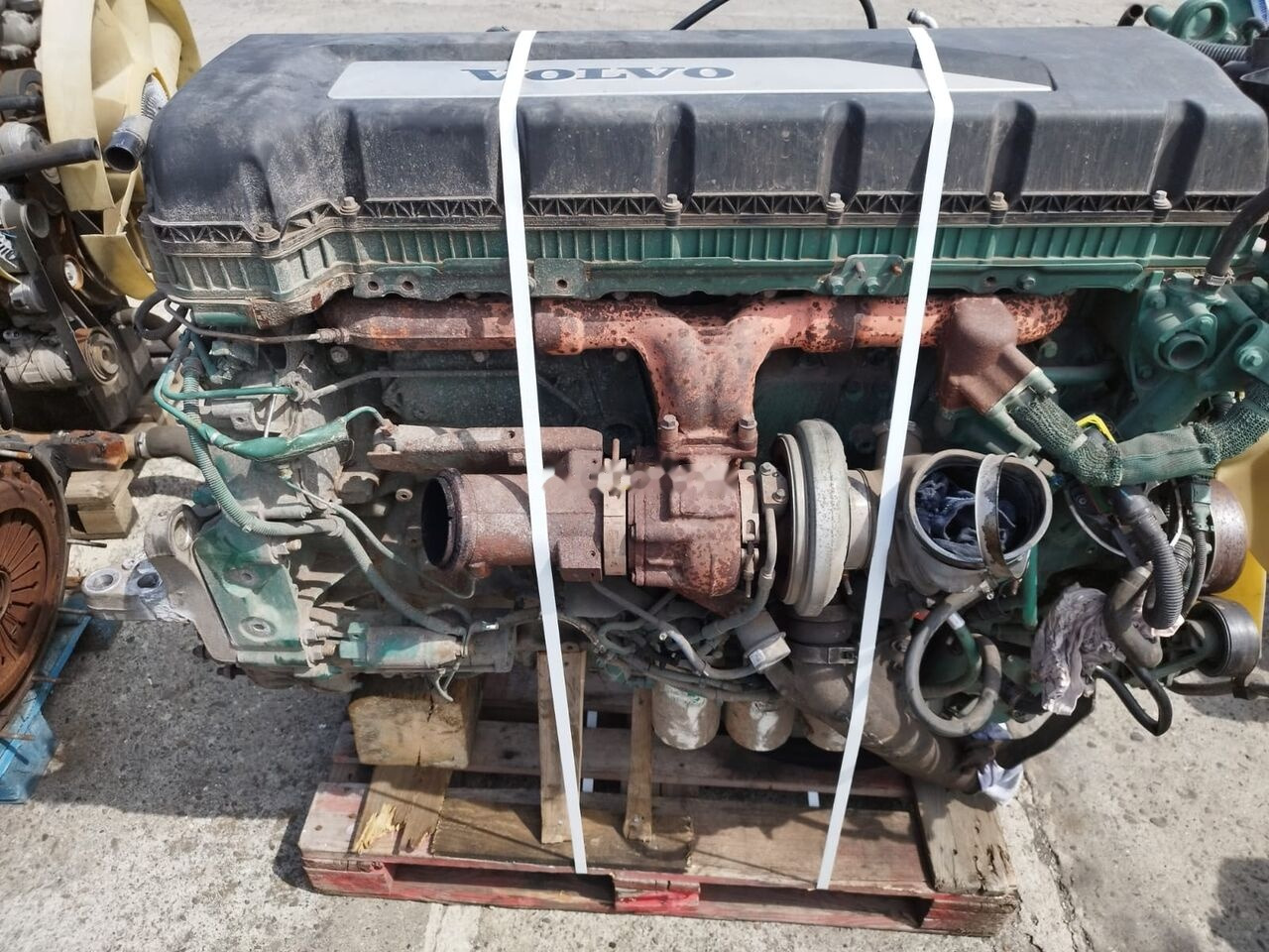 Volvo D13K truck - Motor - Teherautó: 2 kép. Volvo D13K truck - Motor - Teherautó: 2 kép.
