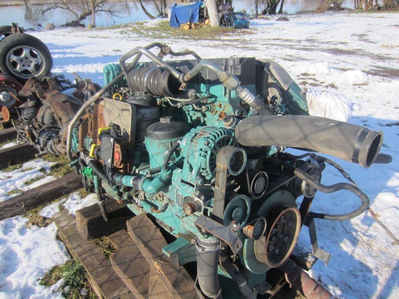 Volvo D7E 240 Volvo FL - Motor - Teherautó: 2 kép. Volvo D7E 240 Volvo FL - Motor - Teherautó: 2 kép.