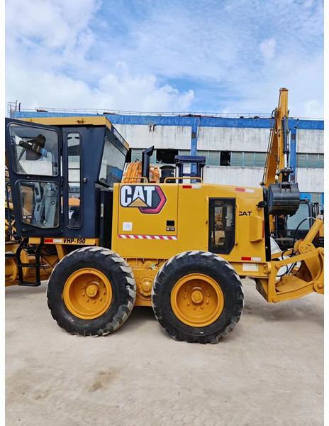 Caterpillar 140K - Gréder: 4 kép. Caterpillar 140K - Gréder: 4 kép.