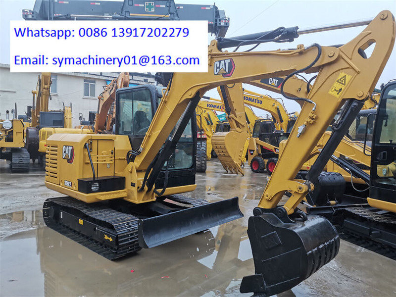 Minikotró Caterpillar 306E2: 6 kép.