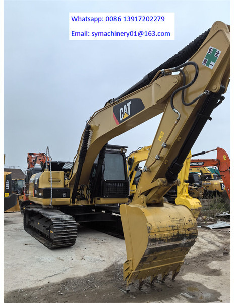 Caterpillar 320D2 - Lánctalpas kotró: 3 kép. Caterpillar 320D2 - Lánctalpas kotró: 3 kép.