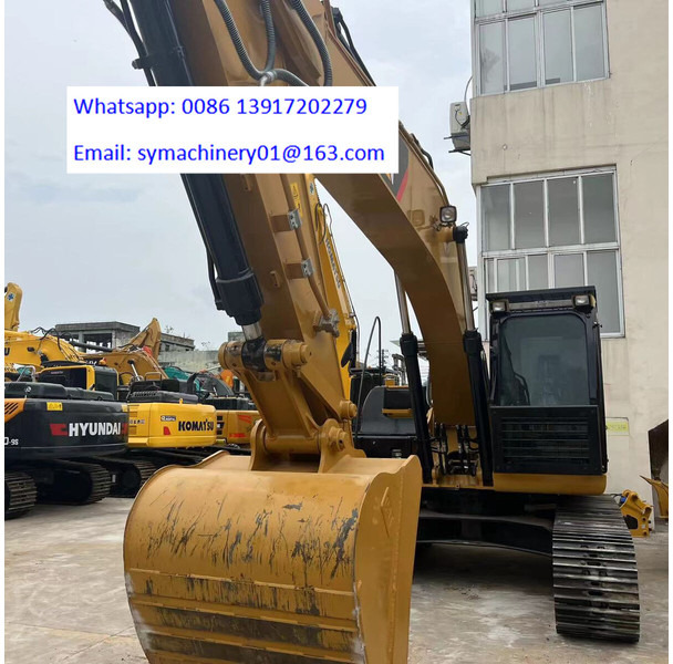 Caterpillar 320D2 - Lánctalpas kotró: 5 kép. Caterpillar 320D2 - Lánctalpas kotró: 5 kép.