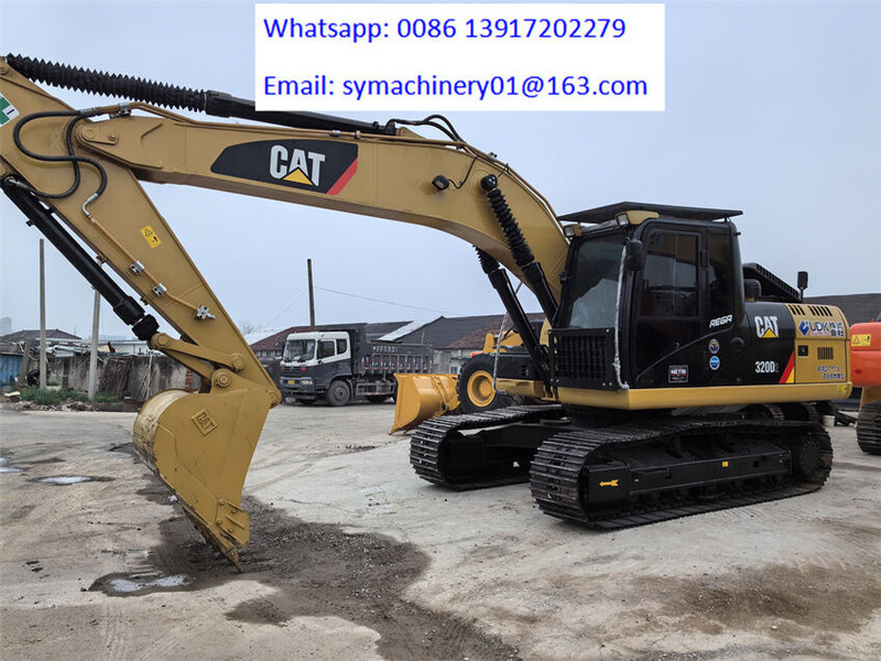 Caterpillar 320D2 - Lánctalpas kotró: 1 kép. Caterpillar 320D2 - Lánctalpas kotró: 1 kép.