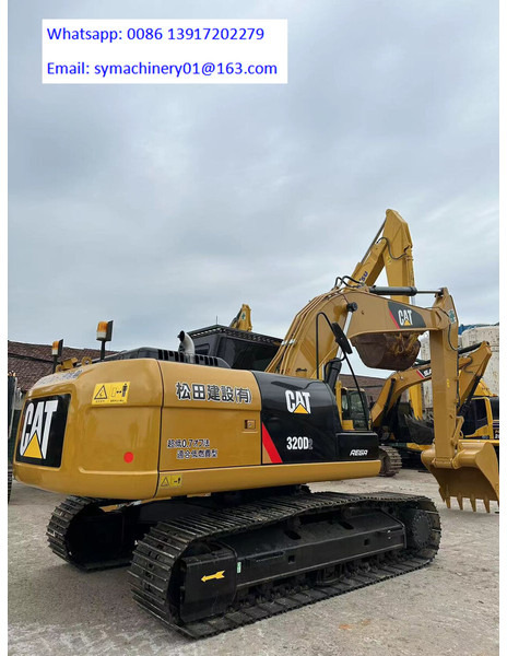 Caterpillar 320D2 - Lánctalpas kotró: 2 kép. Caterpillar 320D2 - Lánctalpas kotró: 2 kép.