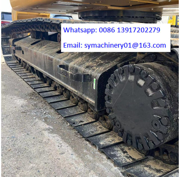 Caterpillar 320D2L - Lánctalpas kotró: 3 kép. Caterpillar 320D2L - Lánctalpas kotró: 3 kép.