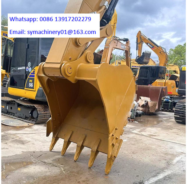 Caterpillar 329D2L - Lánctalpas kotró: 2 kép. Caterpillar 329D2L - Lánctalpas kotró: 2 kép.