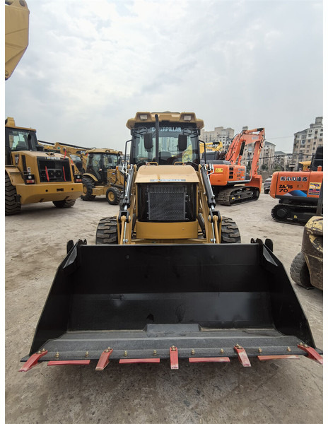 Caterpillar 420F2 420F 420 430F - Kotrórakodó: 3 kép. Caterpillar 420F2 420F 420 430F - Kotrórakodó: 3 kép.