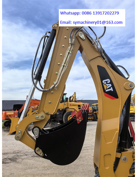 Új Kotrórakodó Caterpillar 420F2: 10 kép.