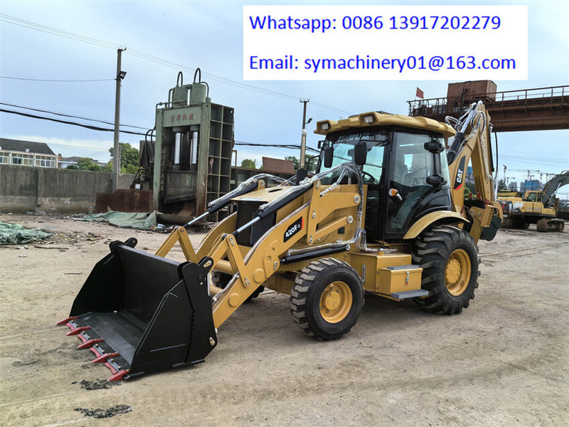 Új Kotrórakodó Caterpillar 420F2: 7 kép.