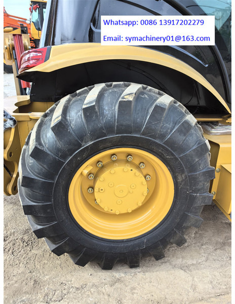 Új Kotrórakodó Caterpillar 420F2: 11 kép.