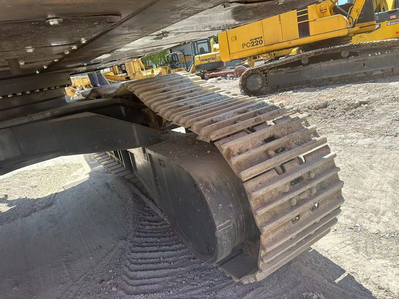 Doosan DX530 - Lánctalpas kotró: 4 kép. Doosan DX530 - Lánctalpas kotró: 4 kép.