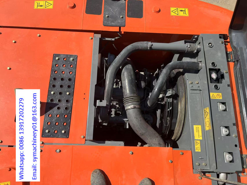 Hitachi ZX200-5G ZX200 ZX120 ZX210 ZX240 ZX330 ZX350 - Lánctalpas kotró: 2 kép. Hitachi ZX200-5G ZX200 ZX120 ZX210 ZX240 ZX330 ZX350 - Lánctalpas kotró: 2 kép.