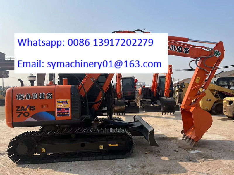 Hitachi ZX70 - Minikotró: 3 kép. Hitachi ZX70 - Minikotró: 3 kép.