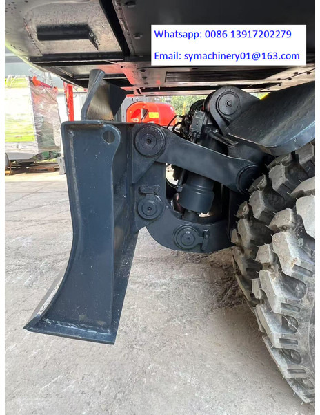 Hyundai R210W-9S - Gumikerekes kotró: 3 kép. Hyundai R210W-9S - Gumikerekes kotró: 3 kép.