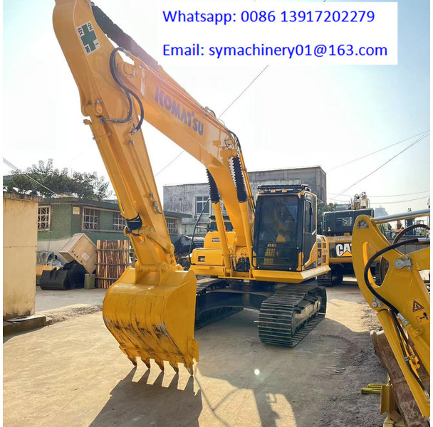 Komatsu PC200-8N1 - Lánctalpas kotró: 2 kép. Komatsu PC200-8N1 - Lánctalpas kotró: 2 kép.