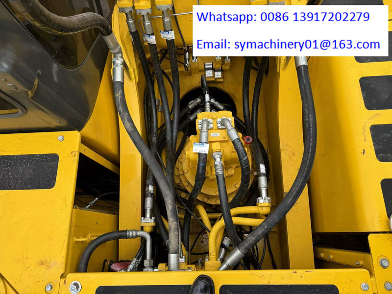 Komatsu PC360 - Lánctalpas kotró: 3 kép. Komatsu PC360 - Lánctalpas kotró: 3 kép.