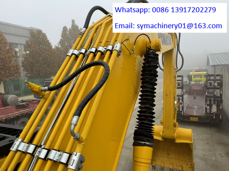 Komatsu PC360 - Lánctalpas kotró: 4 kép. Komatsu PC360 - Lánctalpas kotró: 4 kép.