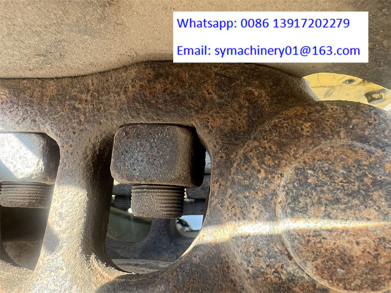 Komatsu PC400-8 - Lánctalpas kotró: 4 kép. Komatsu PC400-8 - Lánctalpas kotró: 4 kép.