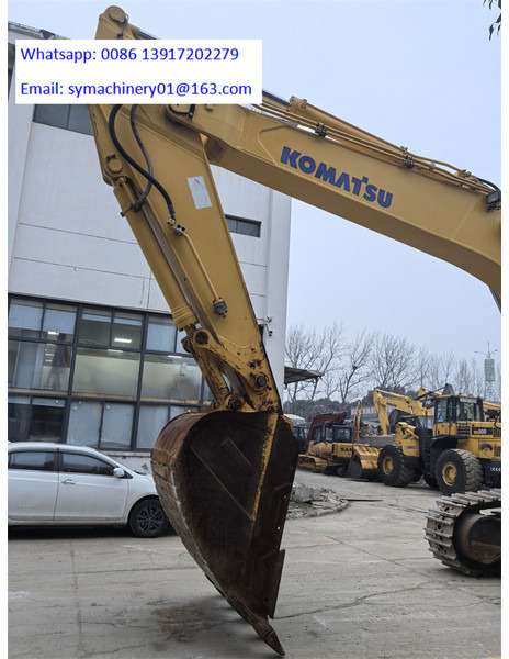 Komatsu PC450-8 - Lánctalpas kotró: 4 kép. Komatsu PC450-8 - Lánctalpas kotró: 4 kép.