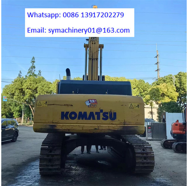 Komatsu PC450-8 - Lánctalpas kotró: 1 kép. Komatsu PC450-8 - Lánctalpas kotró: 1 kép.