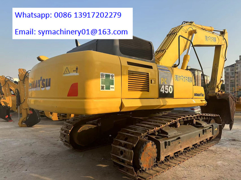 Komatsu PC450 - Lánctalpas kotró: 2 kép. Komatsu PC450 - Lánctalpas kotró: 2 kép.