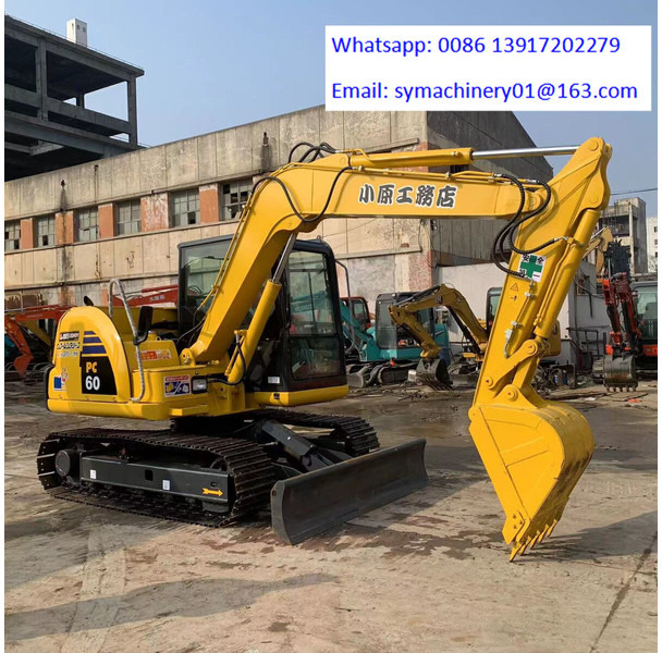 Komatsu PC60-8 - Minikotró: 1 kép. Komatsu PC60-8 - Minikotró: 1 kép.