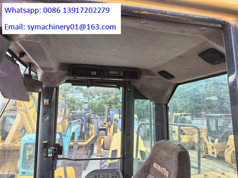 Komatsu WA500-6R - Gumikerekes homlokrakodó: 5 kép. Komatsu WA500-6R - Gumikerekes homlokrakodó: 5 kép.