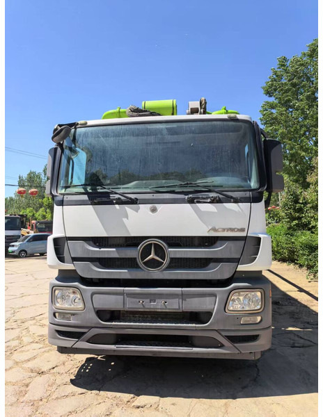 Mercedes-Benz Actros - Stabil betonszivattyú: 5 kép. Mercedes-Benz Actros - Stabil betonszivattyú: 5 kép.