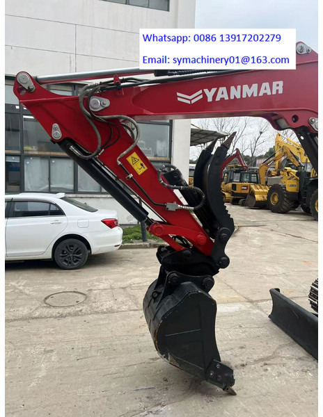 Yanmar Vio 80 - Lánctalpas kotró: 3 kép. Yanmar Vio 80 - Lánctalpas kotró: 3 kép.