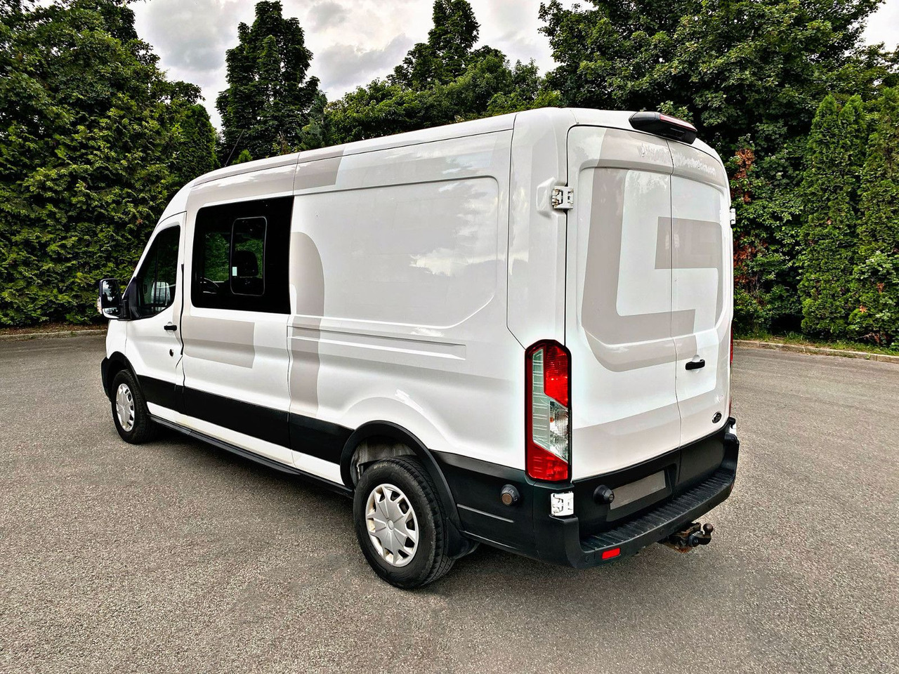 Ford Transit 350 L3H2 Trend|6Sitzer|Kamera|AHK|PDC|19 - Furgon, Duplakabinos kisteherautó: 5 kép. Ford Transit 350 L3H2 Trend|6Sitzer|Kamera|AHK|PDC|19 - Furgon, Duplakabinos kisteherautó: 5 kép.