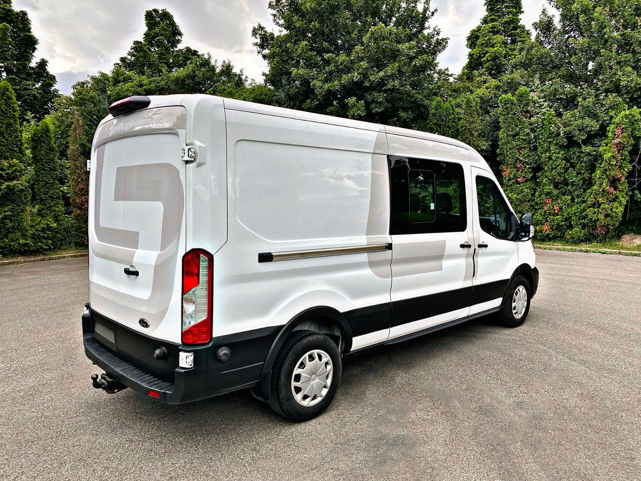 Ford Transit 350 L3H2 Trend|6Sitzer|Kamera|AHK|PDC|19 - Furgon, Duplakabinos kisteherautó: 3 kép. Ford Transit 350 L3H2 Trend|6Sitzer|Kamera|AHK|PDC|19 - Furgon, Duplakabinos kisteherautó: 3 kép.