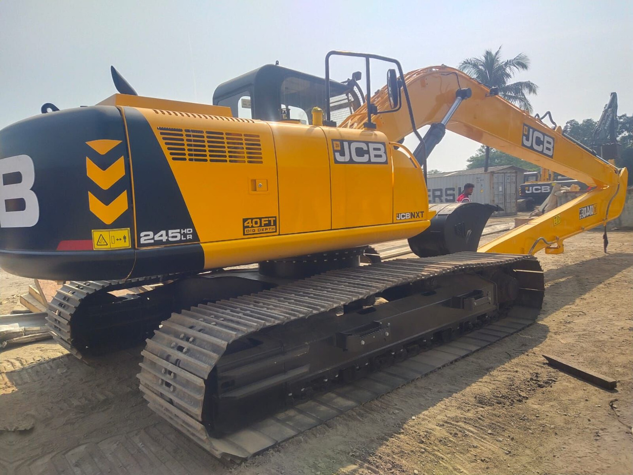 New JCB JCB 245LR tracked excavator - Lánctalpas kotró: 2 kép. New JCB JCB 245LR tracked excavator - Lánctalpas kotró: 2 kép.