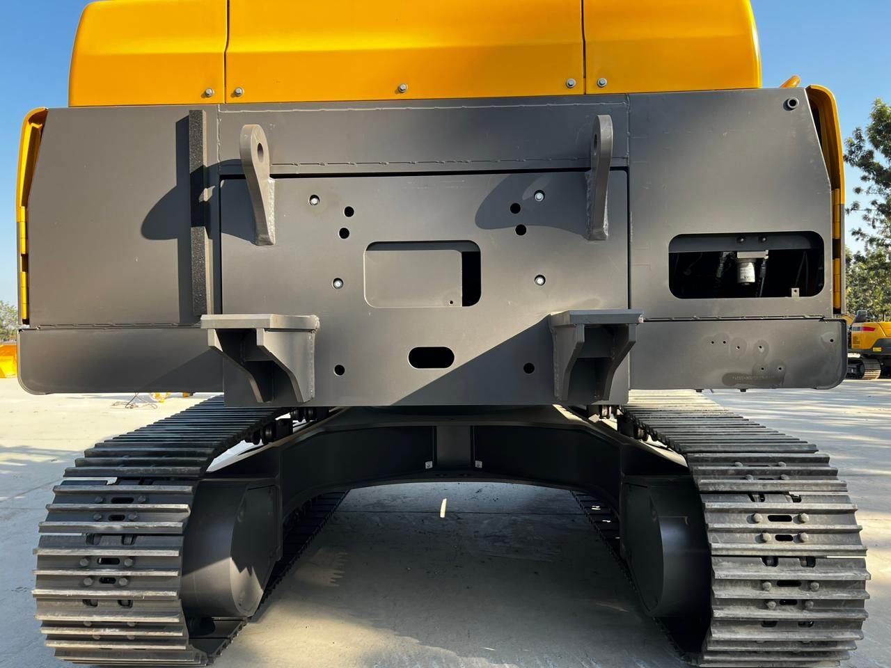 New Volvo EC480DL tracked excavator - Lánctalpas kotró: 2 kép. New Volvo EC480DL tracked excavator - Lánctalpas kotró: 2 kép.