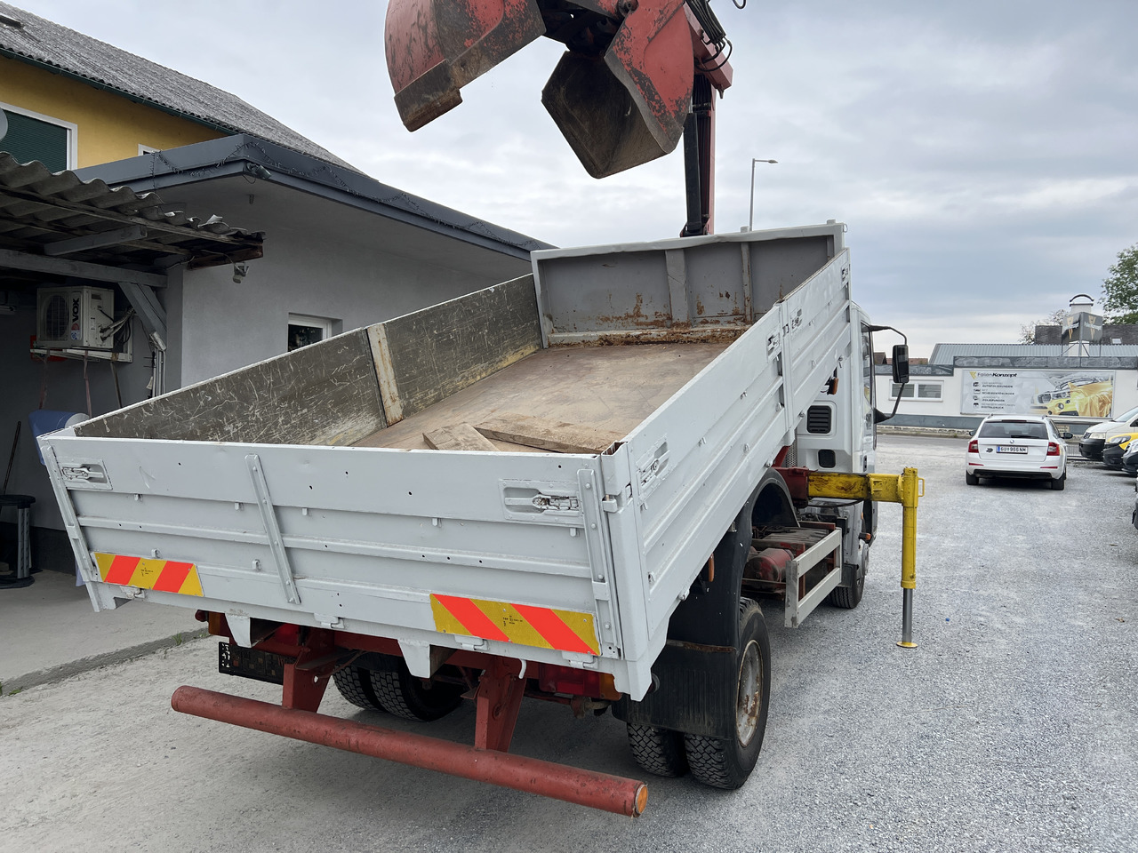 IVECO EUROCARGO 75E15 Kipper mit Kran - Billenőplatós teherautó, Darus autó: 4 kép. IVECO EUROCARGO 75E15 Kipper mit Kran - Billenőplatós teherautó, Darus autó: 4 kép.