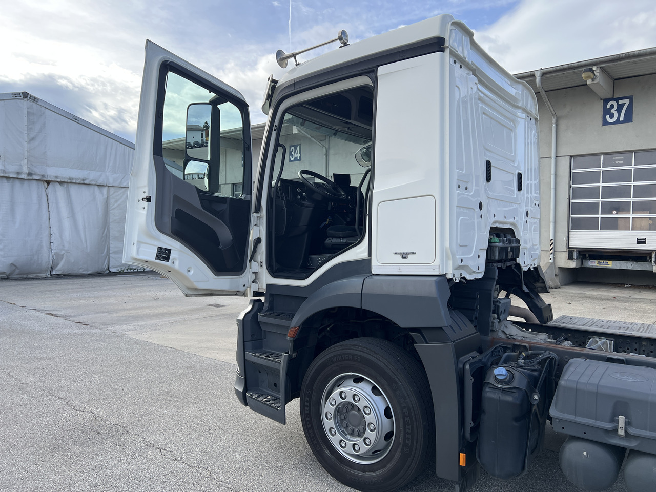 MERCEDES-BENZ Antos 25 40 | Standheizung | Klima | Liftachse lízing MERCEDES-BENZ Antos 25 40 | Standheizung | Klima | Liftachse: 8 kép.