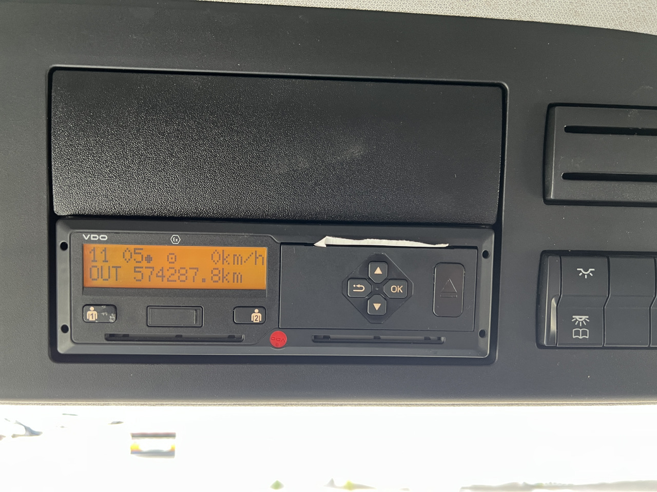 MERCEDES-BENZ Antos 25 40 | Standheizung | Klima | Liftachse lízing MERCEDES-BENZ Antos 25 40 | Standheizung | Klima | Liftachse: 16 kép.