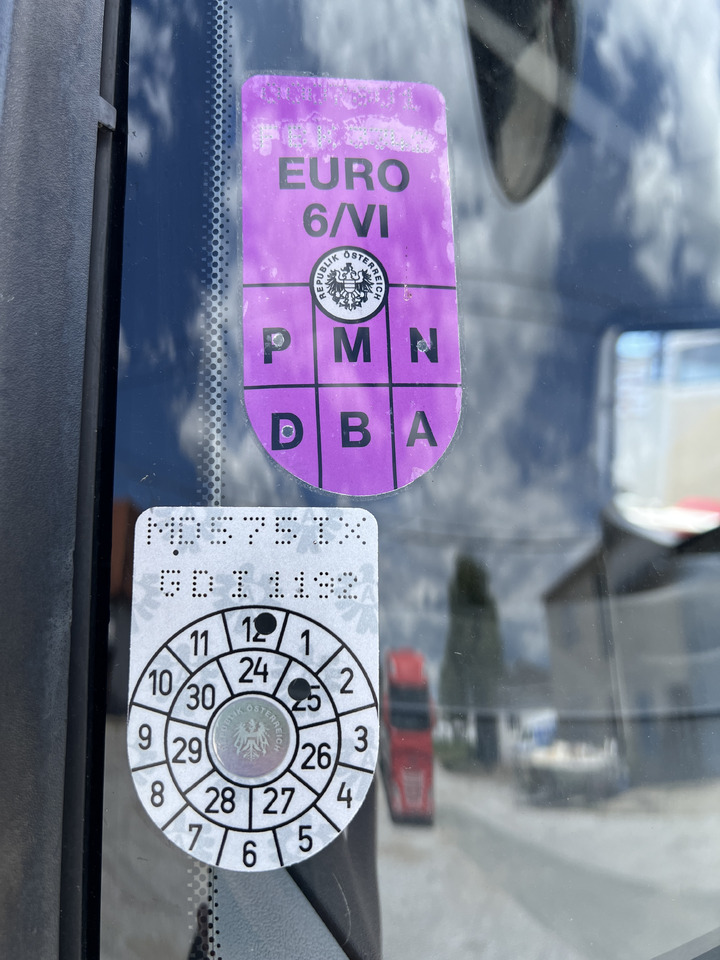 Hűtős teherautó MERCEDES-BENZ Mercedes-Benz Atego 1221 Kühlkoffer mit LBW | EZ 2016 | | Klima | Tempomat | Diff. Hinterachse: 22 kép.