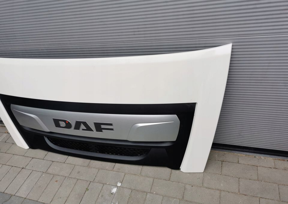 ATRAPA MASKA DAF LF E6. LIFT 82525517 - Motorháztető - Teherautó: 2 kép. ATRAPA MASKA DAF LF E6. LIFT 82525517 - Motorháztető - Teherautó: 2 kép.