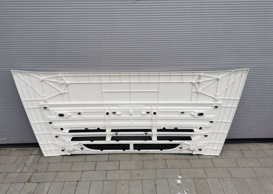 ATRAPA MASKA DAF LF E6. LIFT 82525517 - Motorháztető - Teherautó: 4 kép. ATRAPA MASKA DAF LF E6. LIFT 82525517 - Motorháztető - Teherautó: 4 kép.