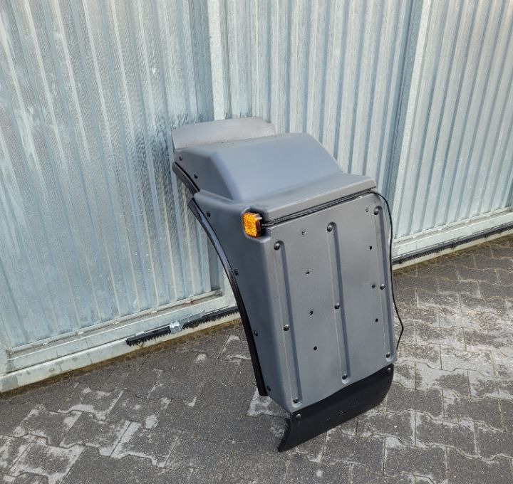 BLOTNIK MAN TGM LH NOWY ORYGINAL 81.61210.0541/0547 - Sárvédő - Teherautó: 1 kép. BLOTNIK MAN TGM LH NOWY ORYGINAL 81.61210.0541/0547 - Sárvédő - Teherautó: 1 kép.