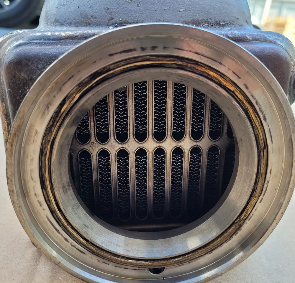 CHŁODNICA EGR VOLVO FH4 FH5 ORYGINAŁ 21944868 CHWALIM116 - EGR hűtő - Teherautó: 3 kép. CHŁODNICA EGR VOLVO FH4 FH5 ORYGINAŁ 21944868 CHWALIM116 - EGR hűtő - Teherautó: 3 kép.