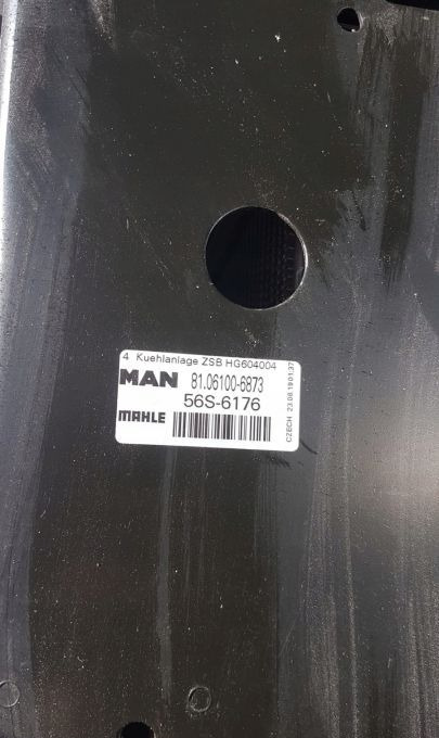 CHŁODNICE MAN TGS E6. MAHLE NOWY ORYGINAŁ 82CM. - Katalizátor: 4 kép. CHŁODNICE MAN TGS E6. MAHLE NOWY ORYGINAŁ 82CM. - Katalizátor: 4 kép.