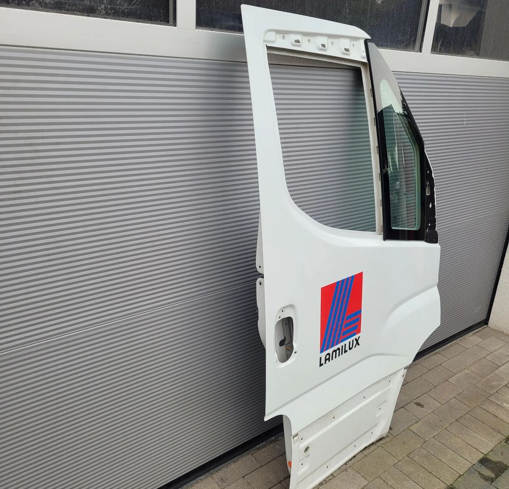 DRZWI IVECO DAILY NM RH. LUB LH. CANA ZA SZT. CHWALIM116 - Ajtó és alkatrészek - Kisteherautó: 2 kép. DRZWI IVECO DAILY NM RH. LUB LH. CANA ZA SZT. CHWALIM116 - Ajtó és alkatrészek - Kisteherautó: 2 kép.