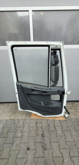DRZWI IVECO EUROCARGO LEWE EURO6 - Ajtó és alkatrészek - Teherautó: 3 kép. DRZWI IVECO EUROCARGO LEWE EURO6 - Ajtó és alkatrészek - Teherautó: 3 kép.