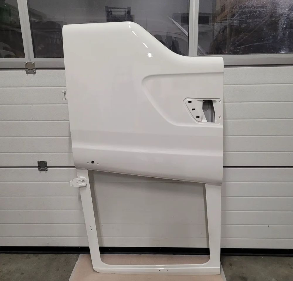 DRZWI SCANIA R PRAWE NOWY ORYGINAŁ - Ajtó és alkatrészek - Teherautó: 1 kép. DRZWI SCANIA R PRAWE NOWY ORYGINAŁ - Ajtó és alkatrészek - Teherautó: 1 kép.